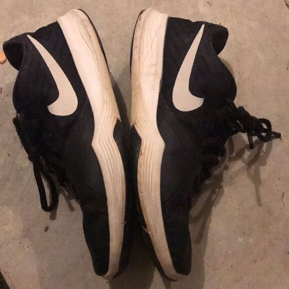 Nike city trainer size 9 black Nikes see pics - Picture 4 of 4